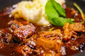 ビーフシチュー1500円（税込）