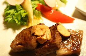 ステーキ1700円（税込）